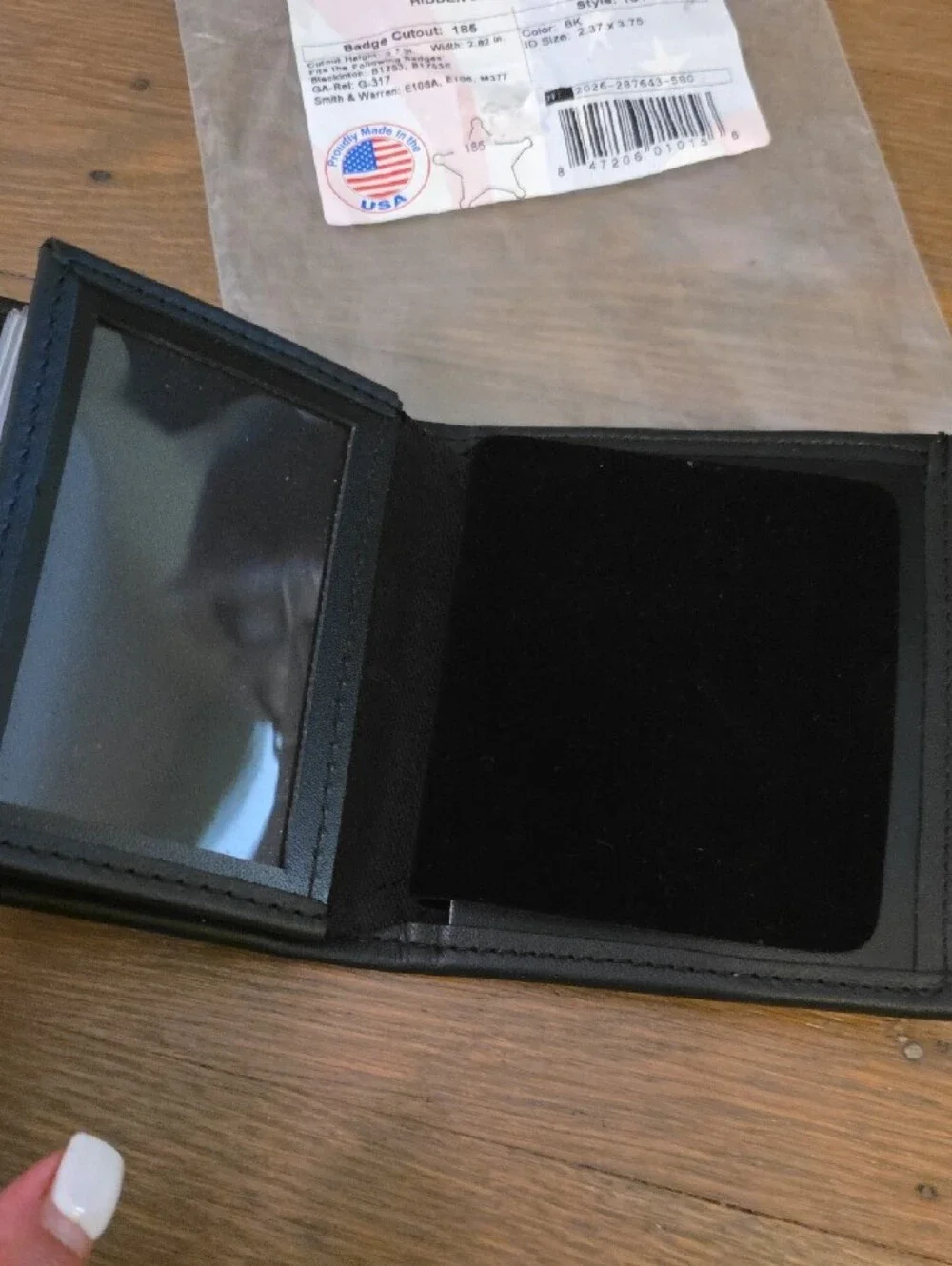 Perfect Fit Shield Wallet: Badge Cutout 185/ Leather/ NEW